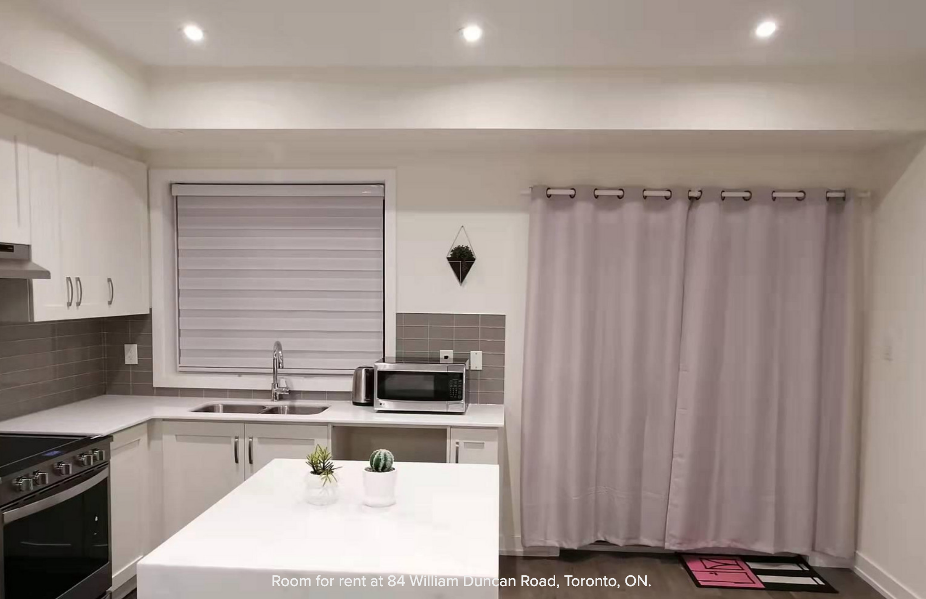 Room in 84 William Duncan Road - Toronto, $1250 🇨🇦