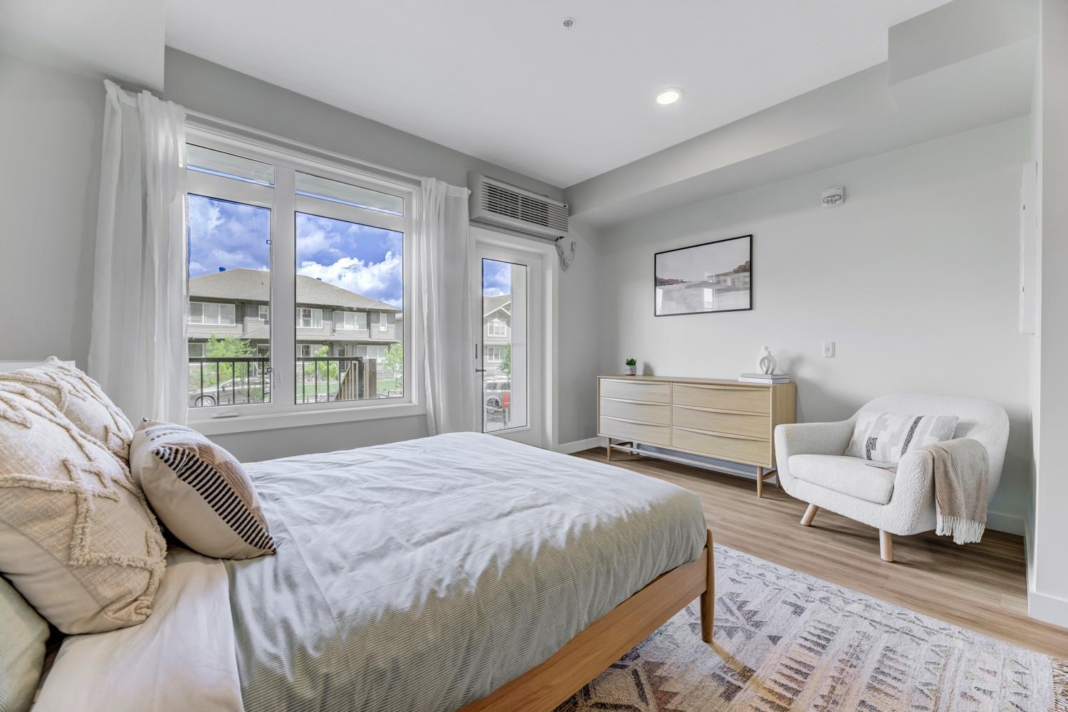 Edmonton 5394 Admiral Girouard Street NW $1405 🇨🇦