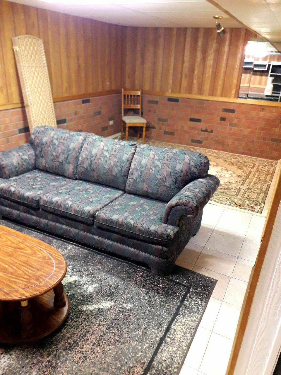 Semi-Furnished Basement – Thornhill – $1,500 🇨🇦