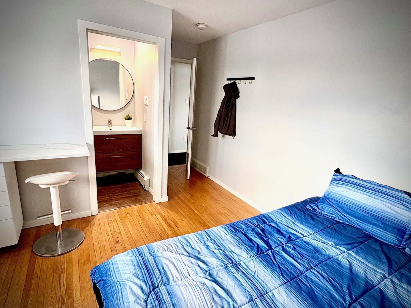 Walkley Road - Ottawa, ON $1150 🇨🇦