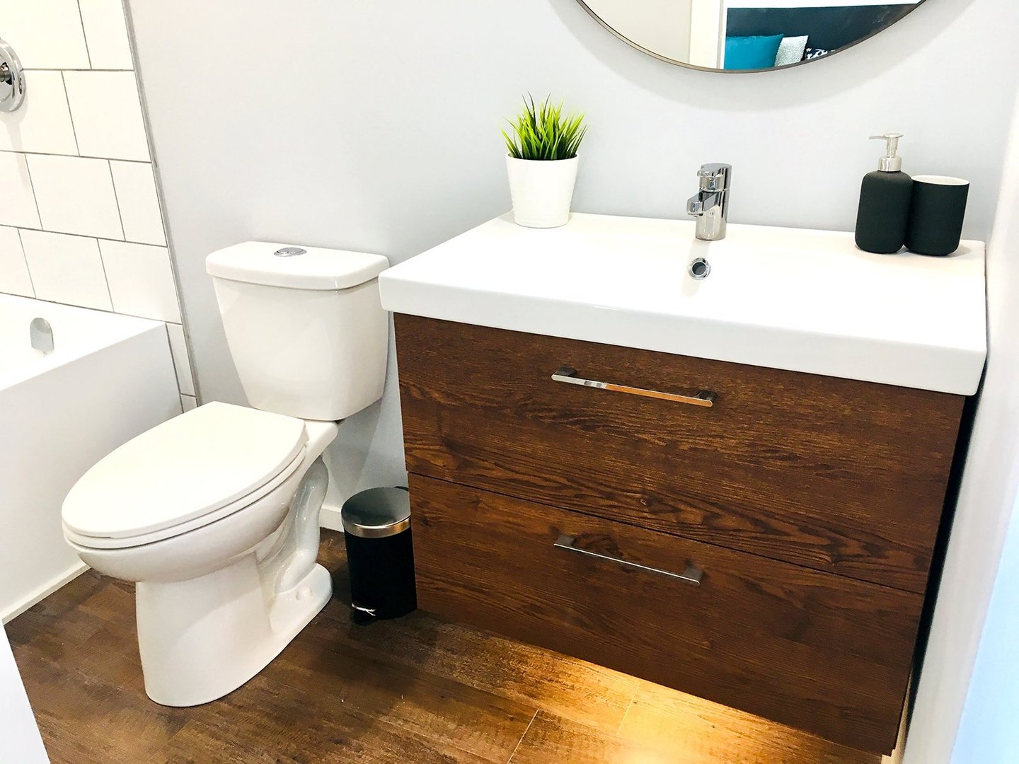 Walkley Road - Ottawa, ON $1150 🇨🇦