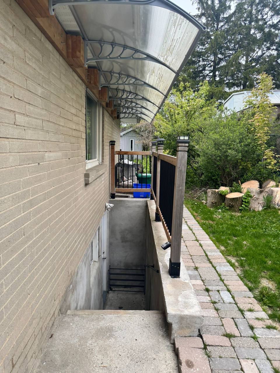 Furnished Female room in Thornhill 980$ 🇨🇦