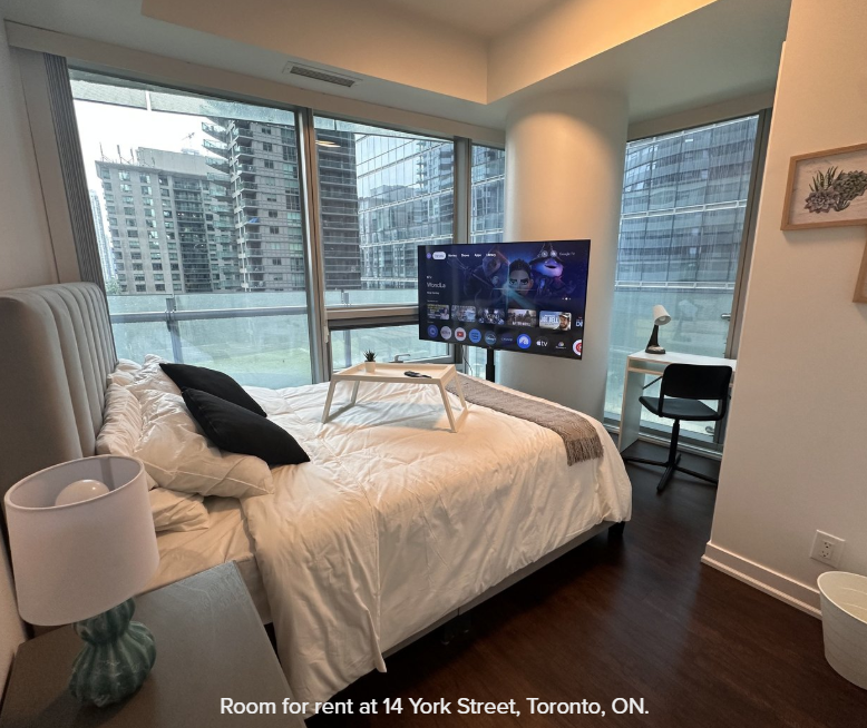 Room in Toronto ON 14 York Street $1350 🇨🇦
