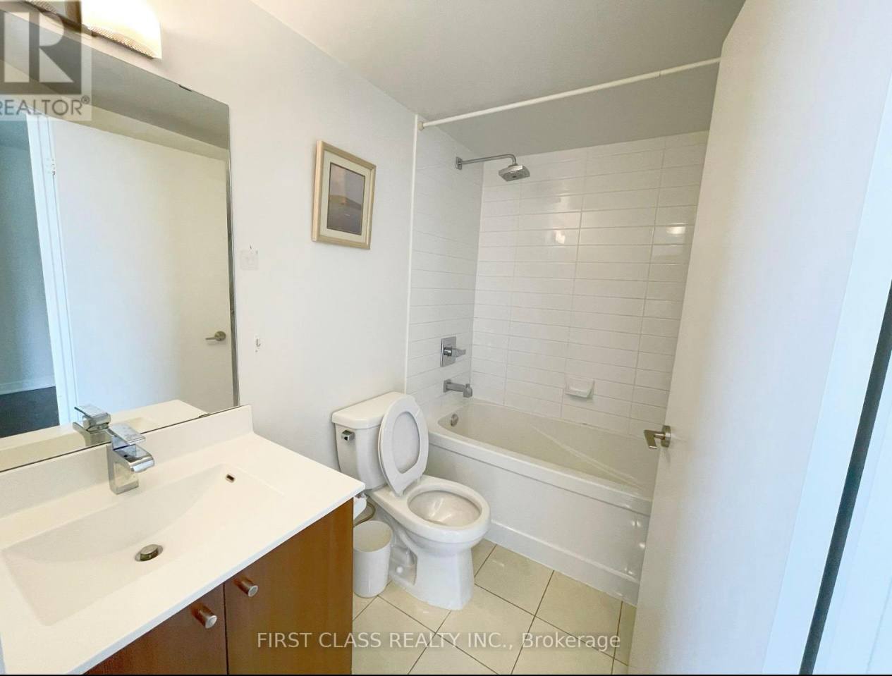 16th-Floor Condo in North York 1300$ 🇨🇦